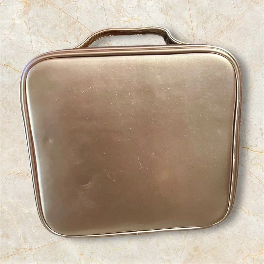 Relavel Cosmetics Case